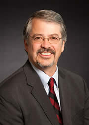 ˼��ȫ�򸱿�������Ӌ����ϯ���g(sh��)��Lew Tucker