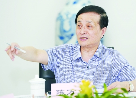 ȫ���˴�������������볣ί��ԭ�����f(xi��)����ϯ��f־